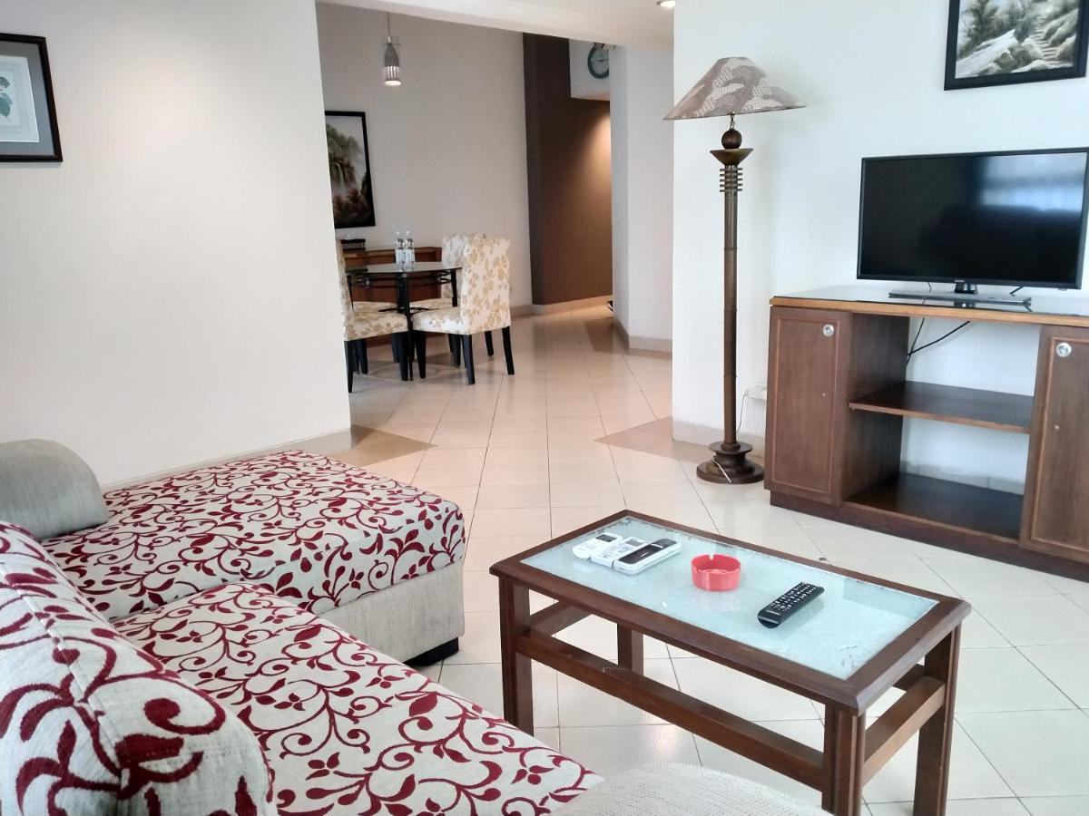 Apartemen Puncak Marina Surabaya Exterior foto